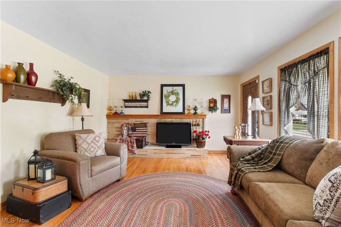 2184 Lynn Drive, Akron, Ohio image 3