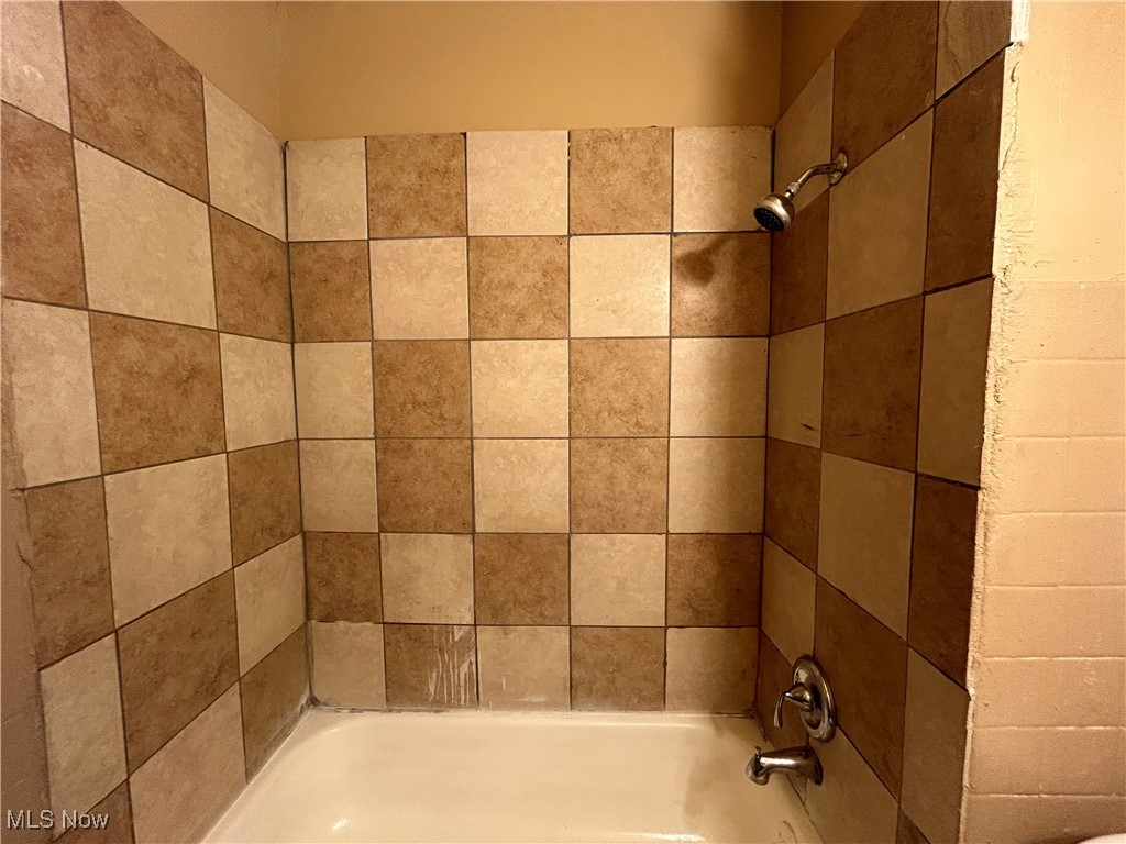 Miles-Harvard Park 02 - Residential Lease