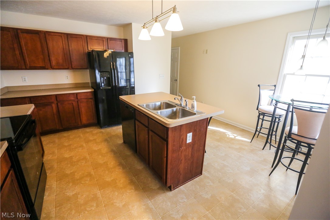 Macintosh Farms Condo 02 - Residential