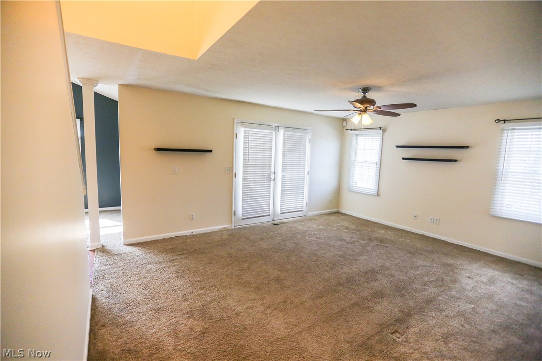 Macintosh Farms Condo 02 - Residential