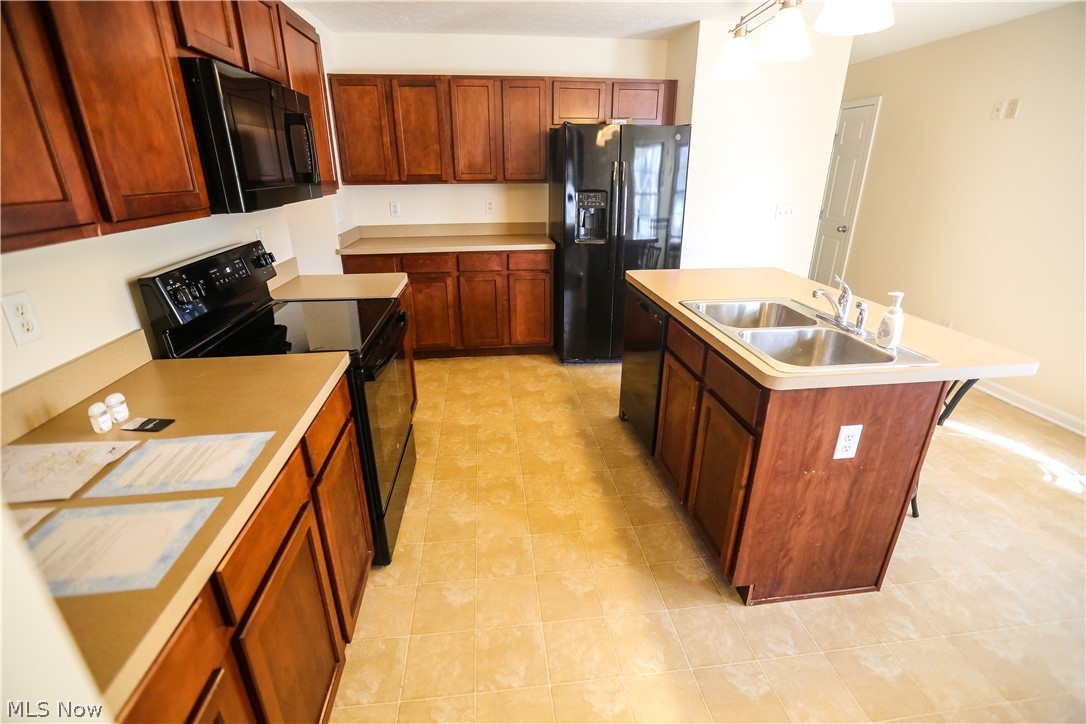 Macintosh Farms Condo 02 - Residential