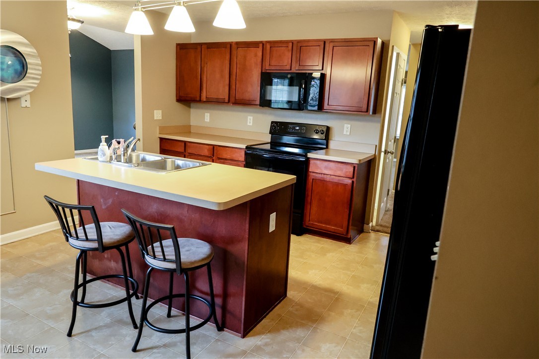 Macintosh Farms Condo 02 - Residential