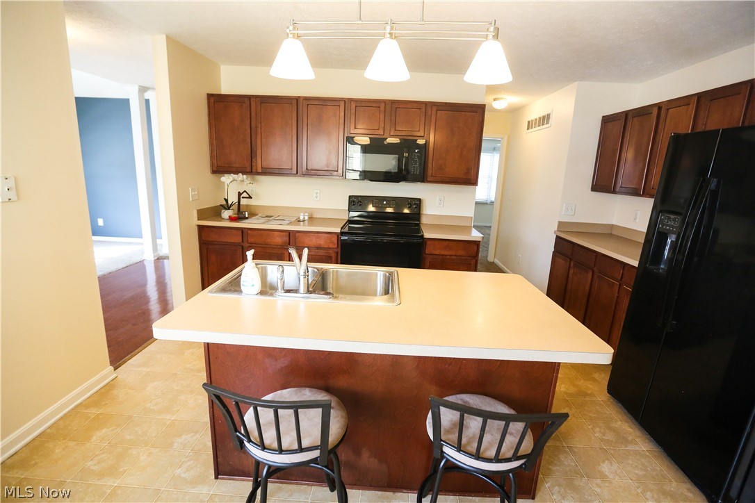 Macintosh Farms Condo 02 - Residential