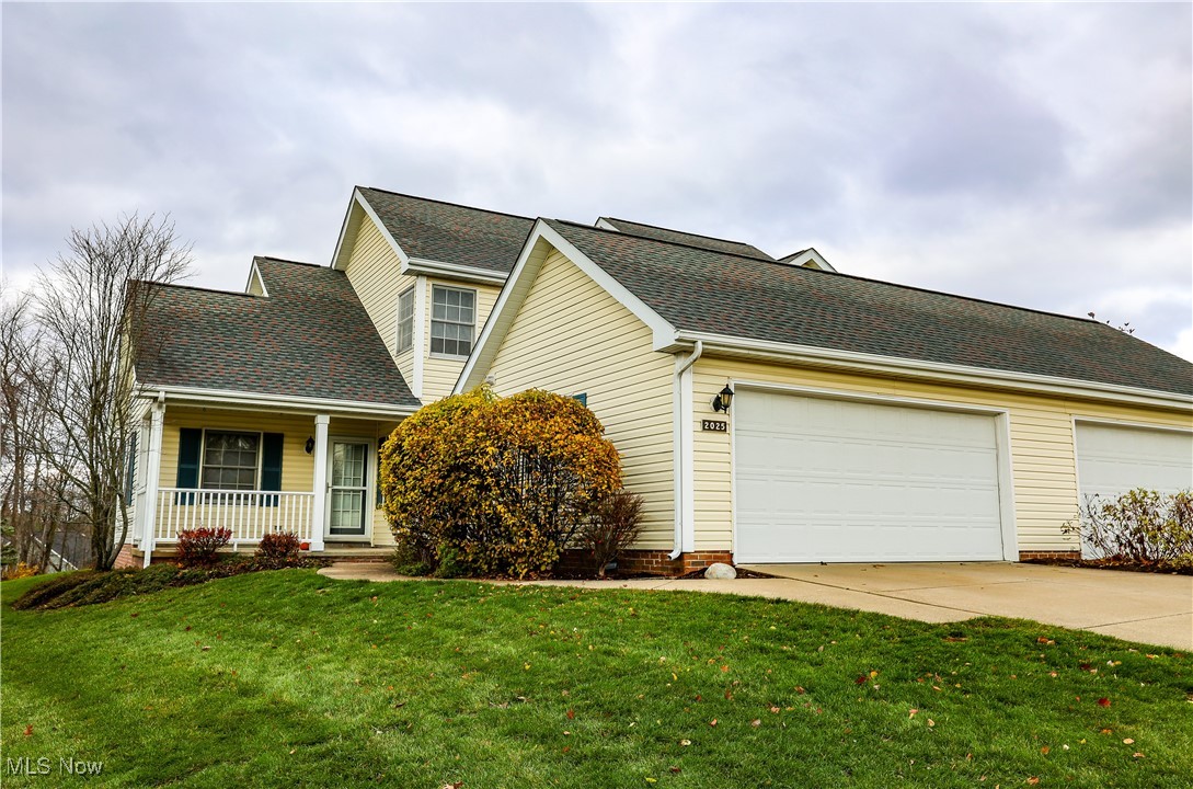 Macintosh Farms Condo 02 - Residential