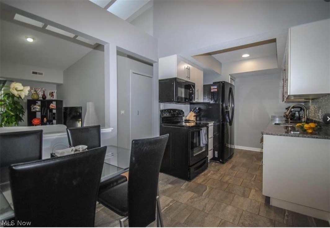 Lakes/Bay Lndg Condo 02 - Residential