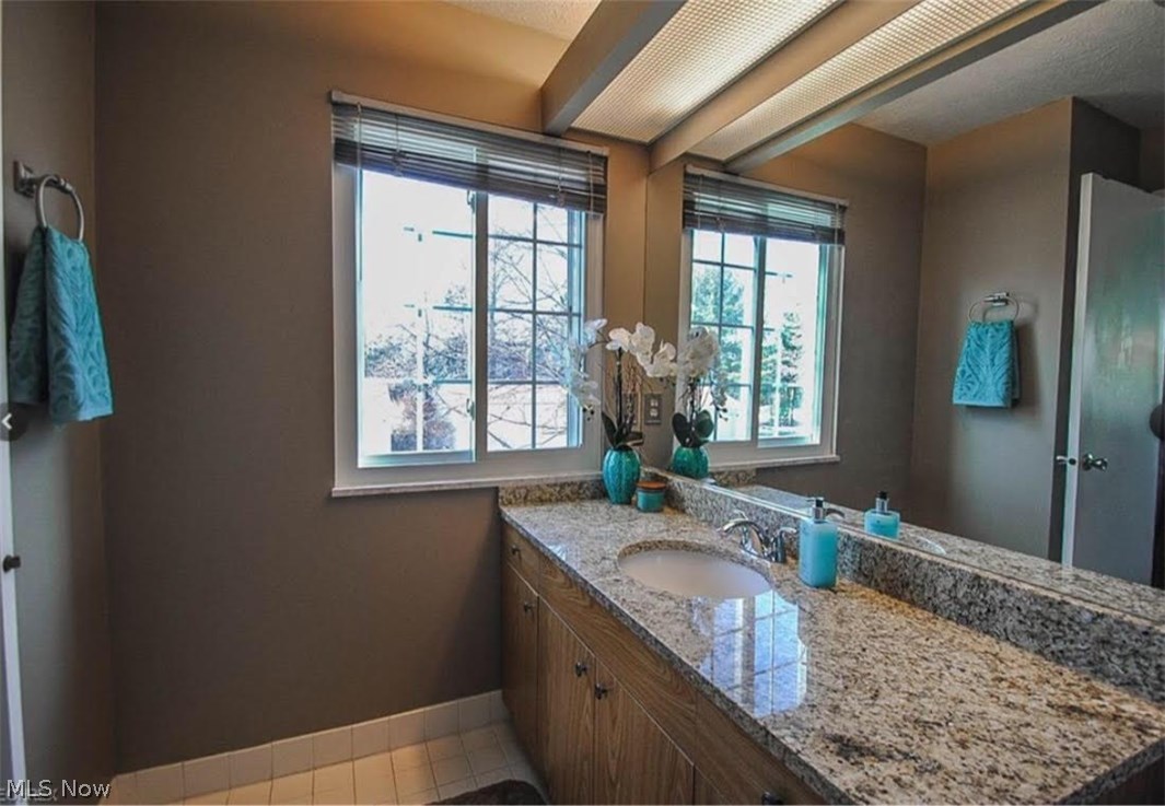 Lakes/Bay Lndg Condo 02 - Residential