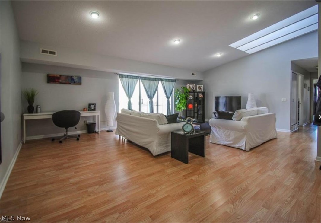 Lakes/Bay Lndg Condo 02 - Residential