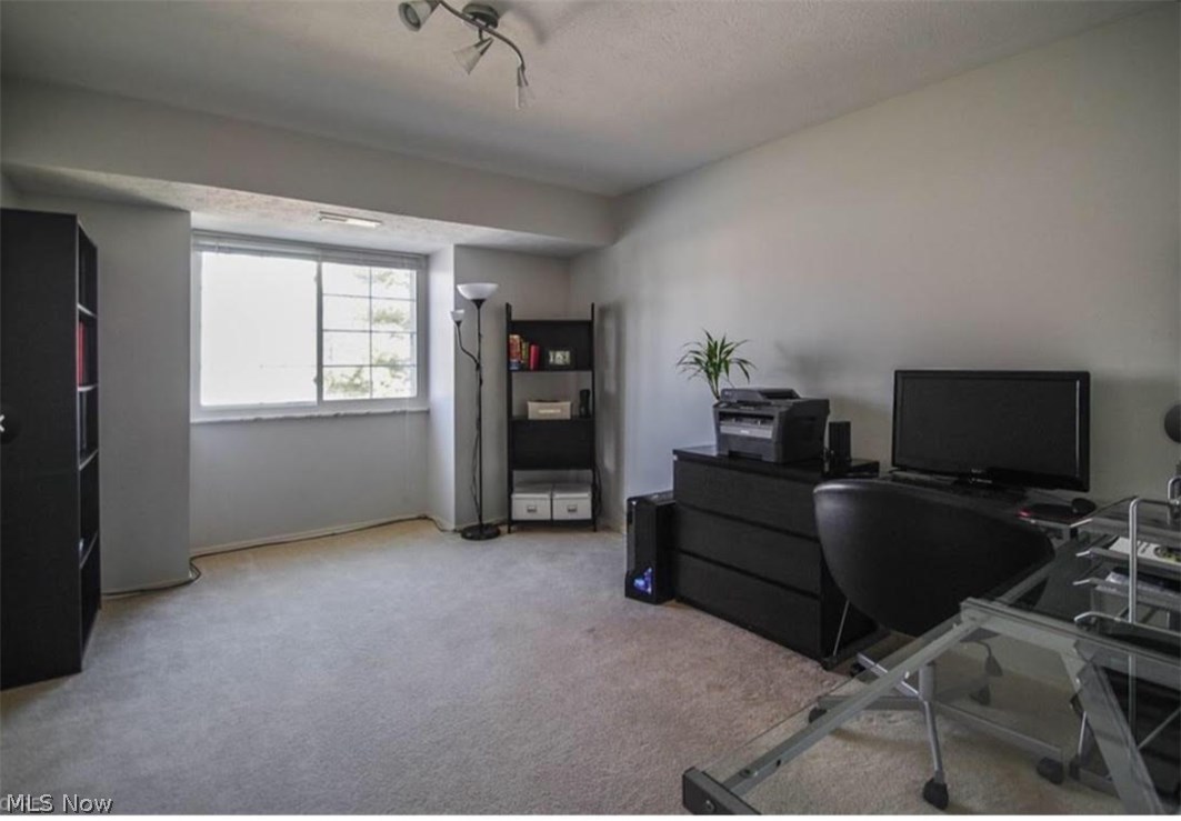 Lakes/Bay Lndg Condo 02 - Residential