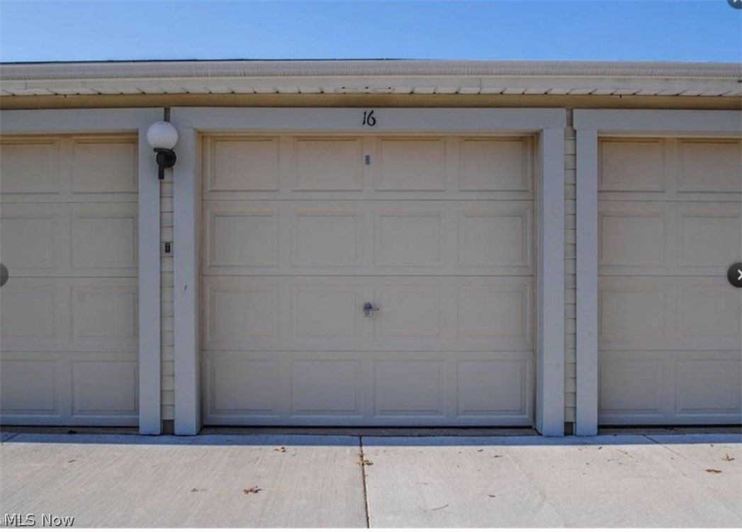 Lakes/Bay Lndg Condo 02 - Residential