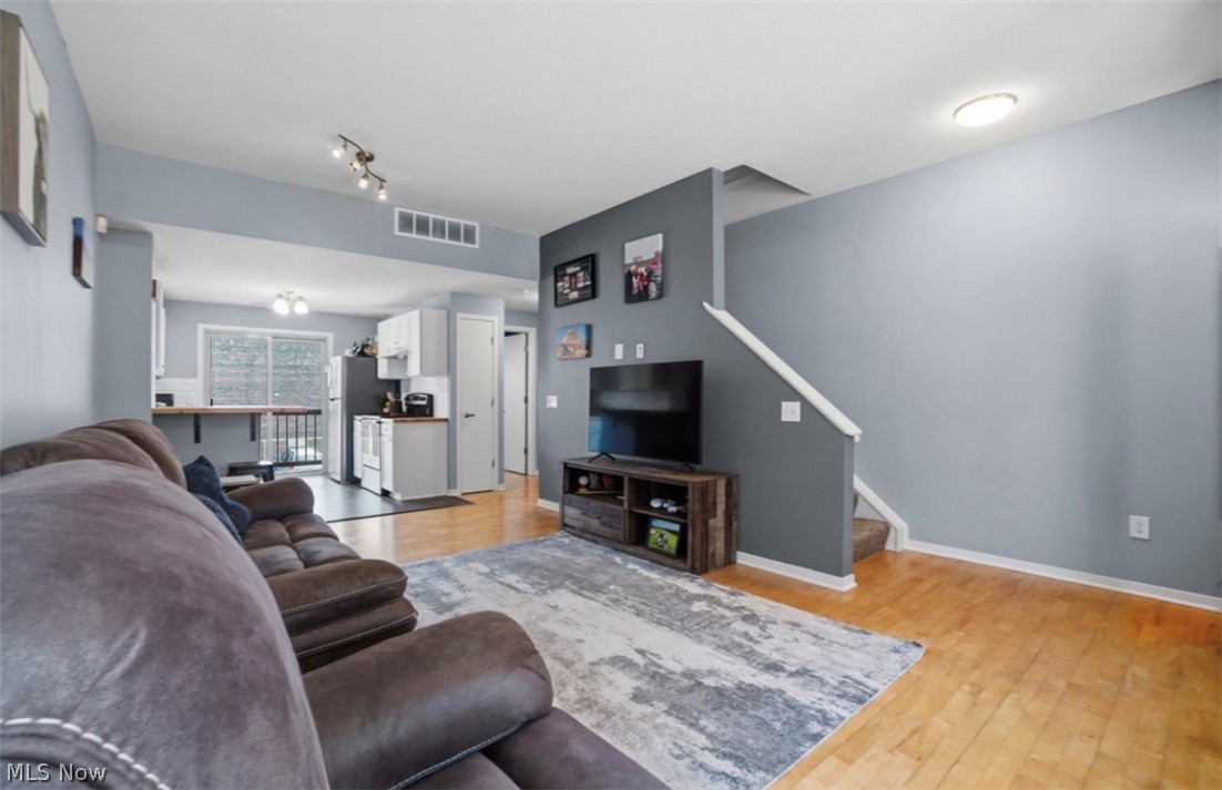 Montana Tnwhse Dev - Residential