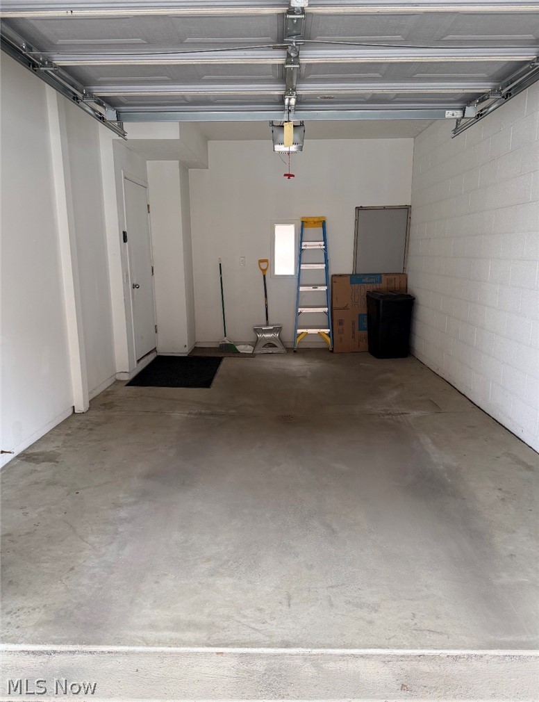 Montana Tnwhse Dev - Residential