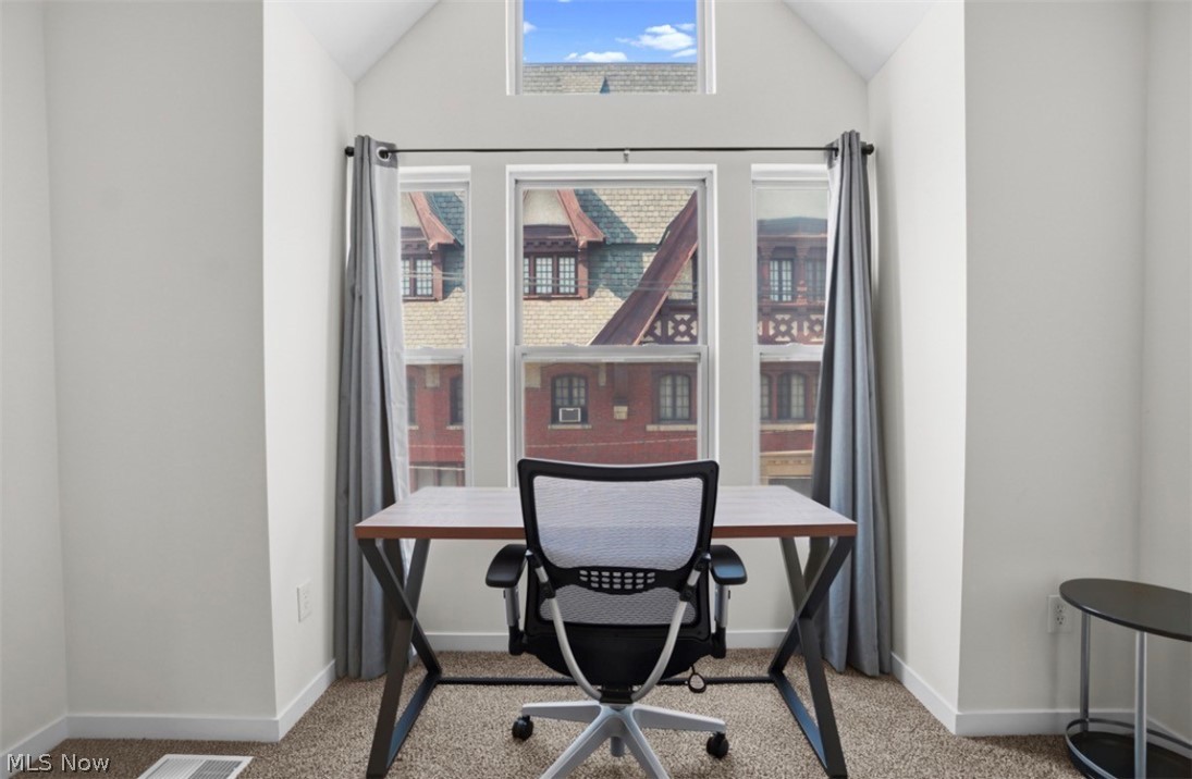 Montana Tnwhse Dev - Residential