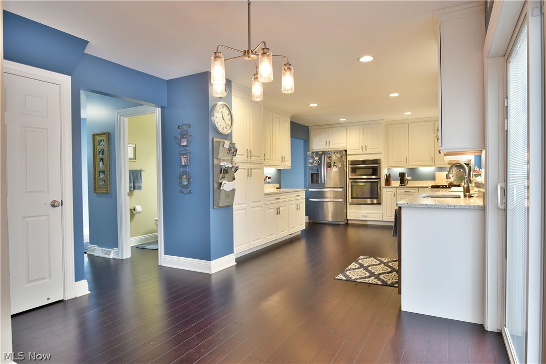 Hill Side 6 - Residential