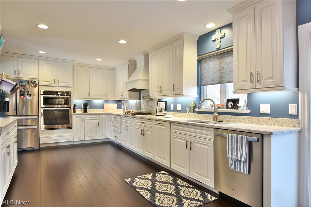 Hill Side 6 - Residential