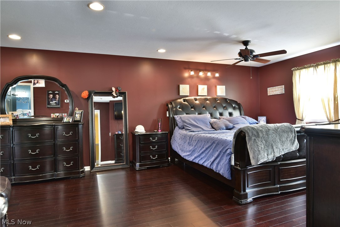 Hill Side 6 - Residential