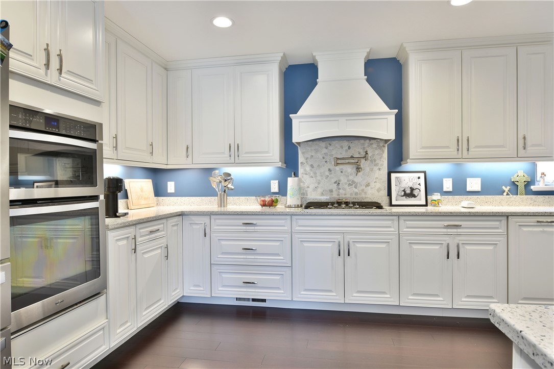 Hill Side 6 - Residential