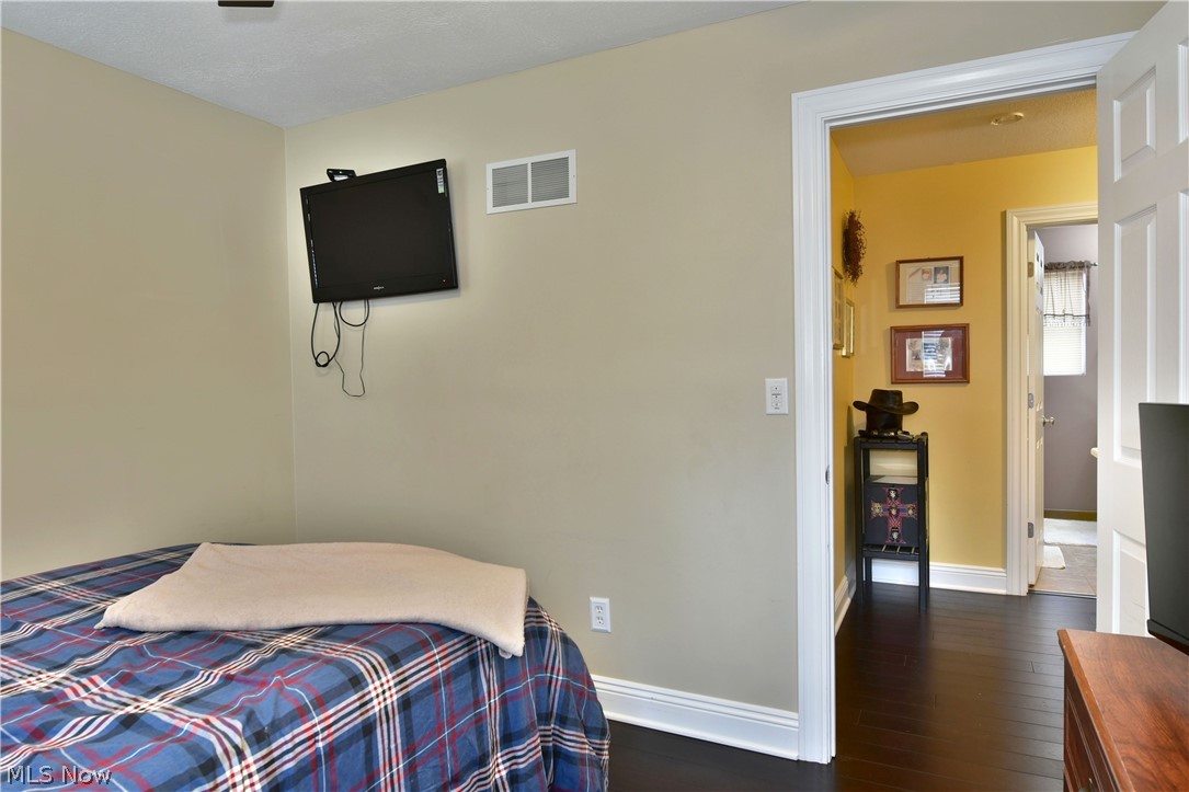 Hill Side 6 - Residential