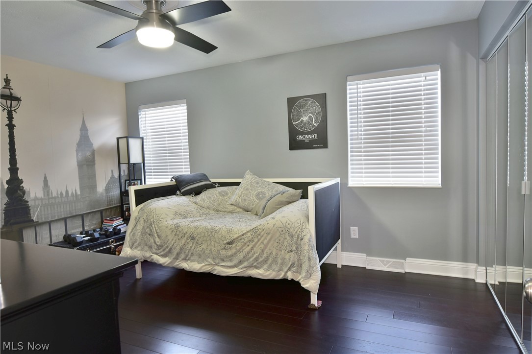 Hill Side 6 - Residential