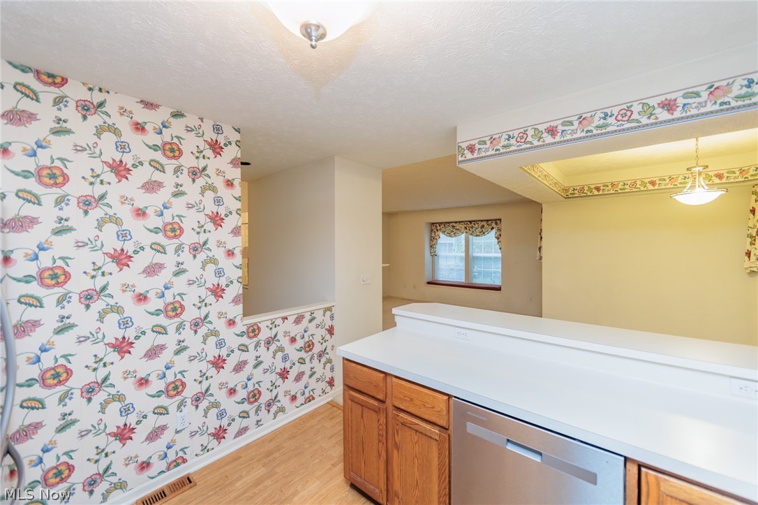 Woodbury Condo - Residential