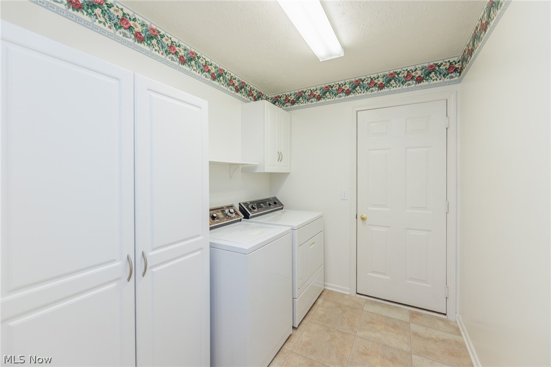 Woodbury Condo - Residential