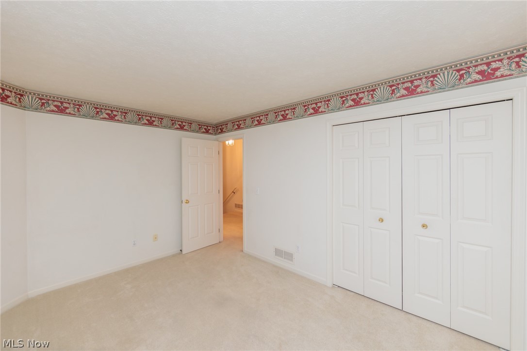 Woodbury Condo - Residential