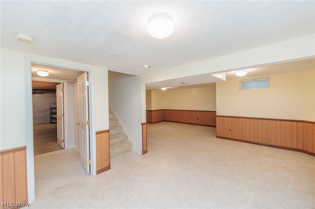 Woodbury Condo - Residential