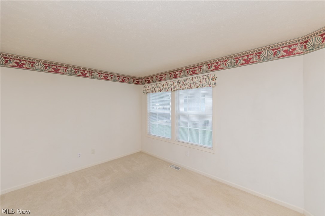 Woodbury Condo - Residential