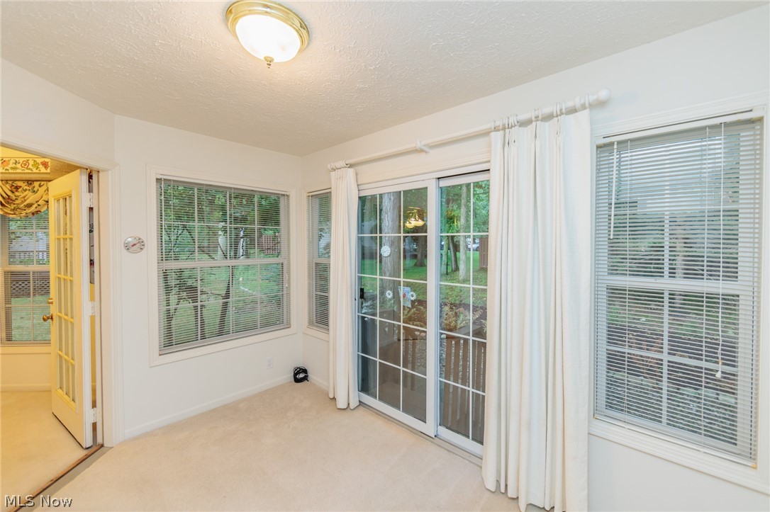 Woodbury Condo - Residential