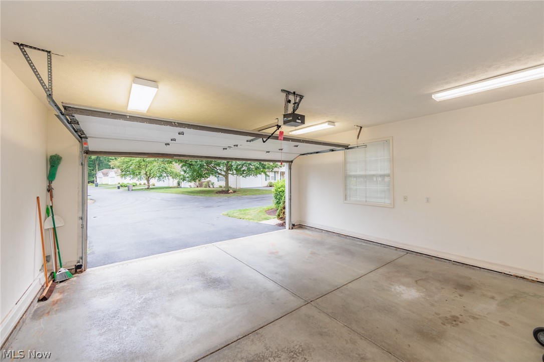 Woodbury Condo - Residential