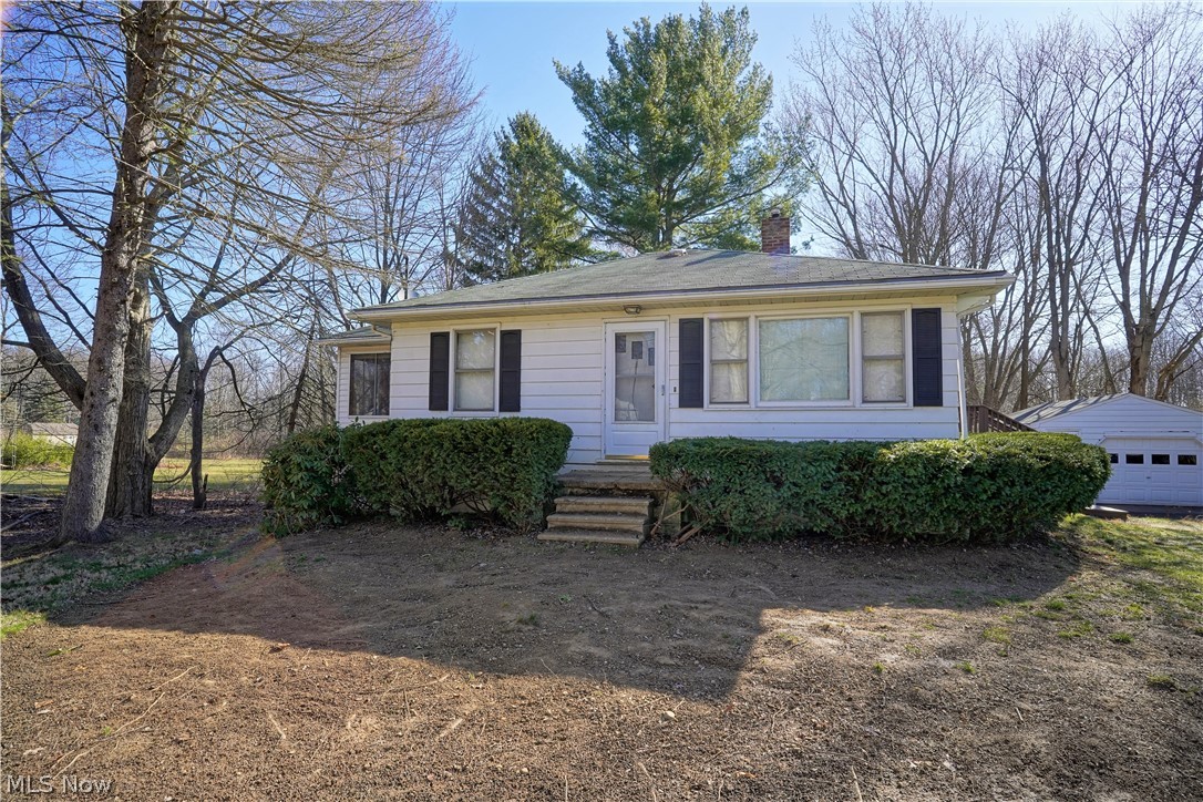 Looking for that perfect yard? Look no more! This adorable ranch in situated on nearly an acre and a half!
Inside you will find a large living room, formal dining room and an eat in kitchen as well as a 3 season sunroom and updated bath. Outside you will have your own personal oasis with detached garage in addition to the attached garage!
The possibilities here are endless!
Call your favorite Realtor tolday for your private showing!