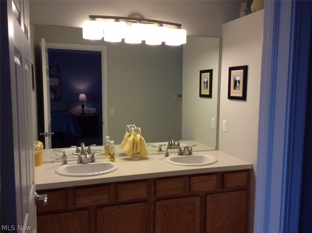 Andover Place/Waterbury - Residential