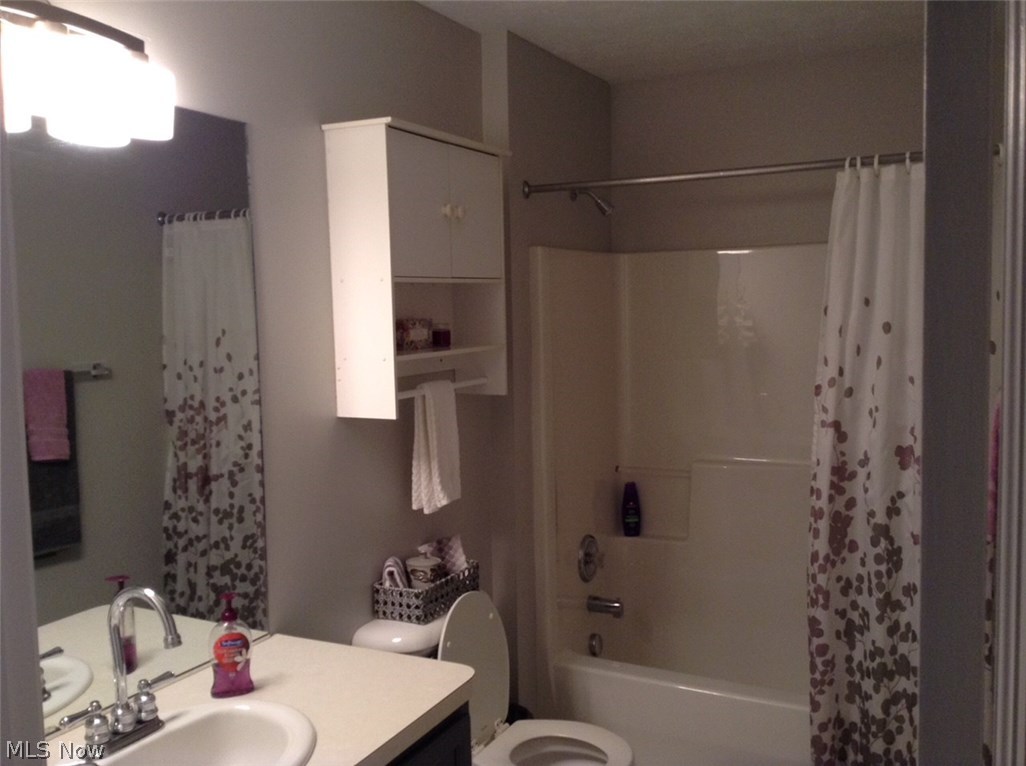 Andover Place/Waterbury - Residential