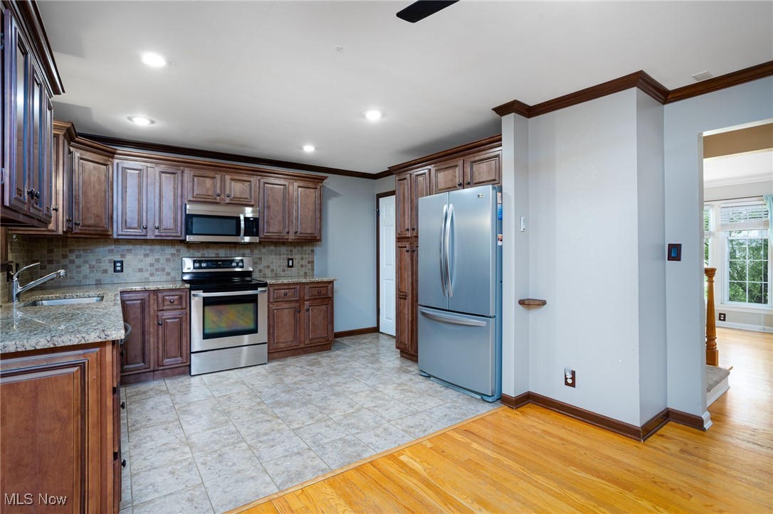 2376 Burnham Road, Akron, Ohio image 8