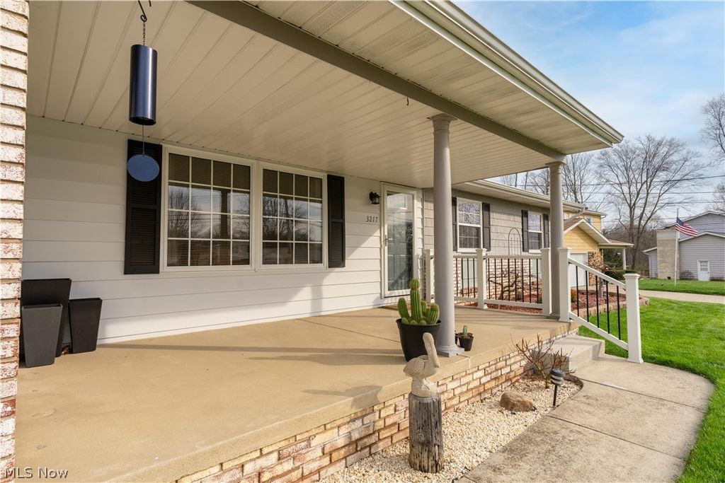 Photo of 3217 Creekside Drive, Norton, OH 44203 (MLS # 5197469)