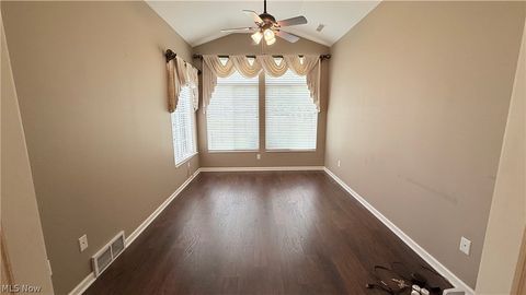 Tiny photo for 28 Hunters Woods Boulevard #B, Canfield, OH 44406 (MLS # 5210627)