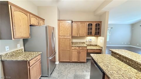 Tiny photo for 28 Hunters Woods Boulevard #B, Canfield, OH 44406 (MLS # 5210627)