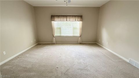 Tiny photo for 28 Hunters Woods Boulevard #B, Canfield, OH 44406 (MLS # 5210627)