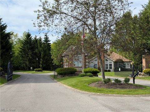 Tiny photo for 28 Hunters Woods Boulevard #B, Canfield, OH 44406 (MLS # 5210627)