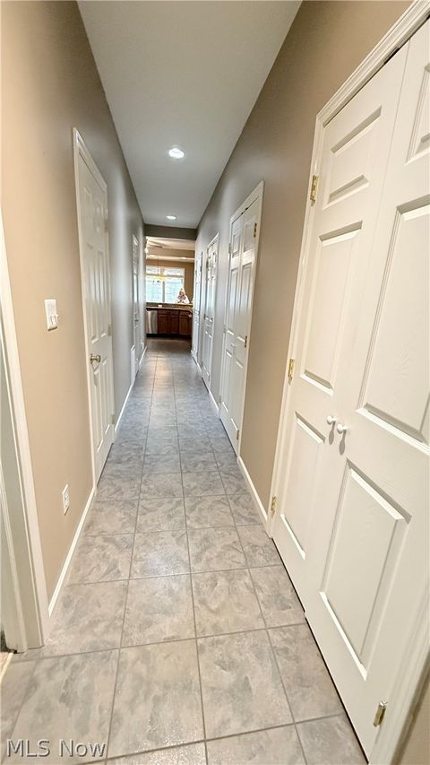 Tiny photo for 28 Hunters Woods Boulevard #B, Canfield, OH 44406 (MLS # 5210627)