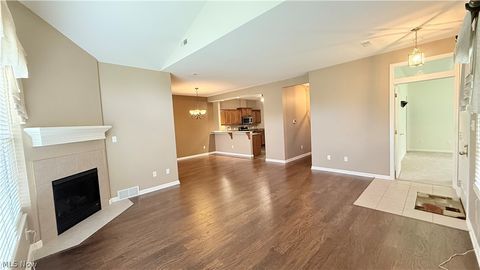 Tiny photo for 28 Hunters Woods Boulevard #B, Canfield, OH 44406 (MLS # 5210627)