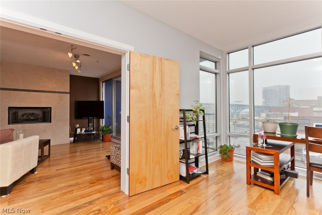 Stonebridge Plaza - Residential