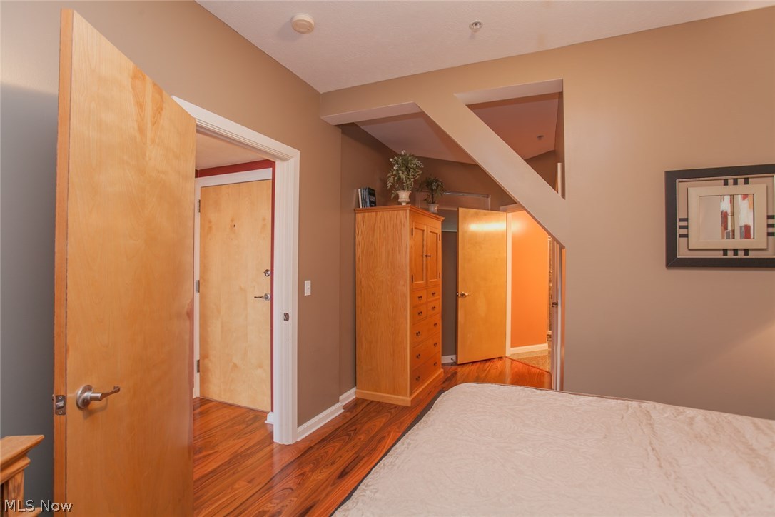 Stonebridge Plaza - Residential