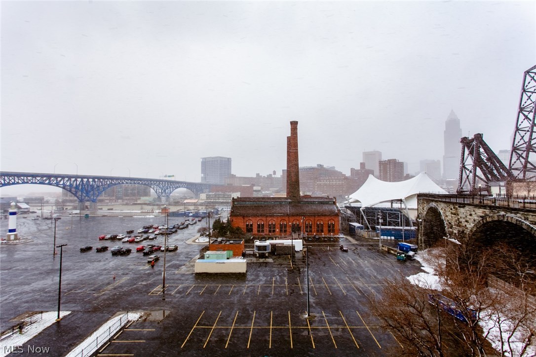 Stonebridge Plaza - Residential