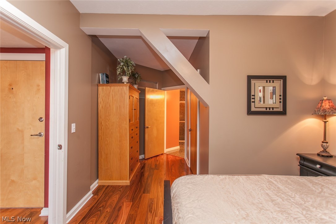 Stonebridge Plaza - Residential