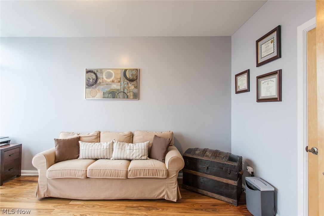 Stonebridge Plaza - Residential