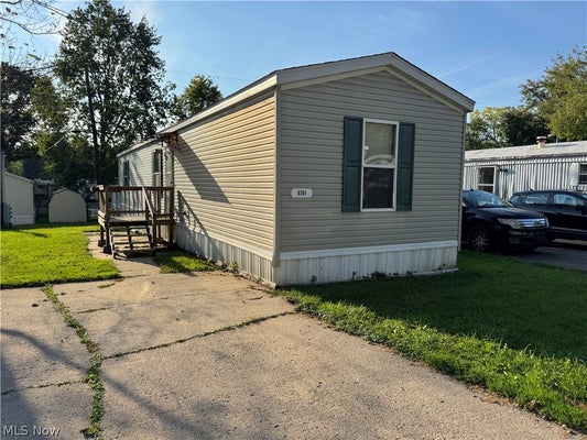 6301 SUE LYNN DR, RAVENNA, OH 44266 - Image 36ad9489b5a116a96f04054534e2dca6/3028868150