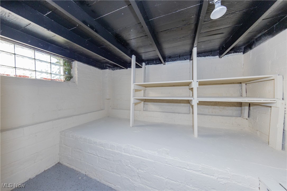 Cleveland Heights, Ohio 44121, United States, 3 Bedrooms Bedrooms, ,2 BathroomsBathrooms,Residential,Active,221275