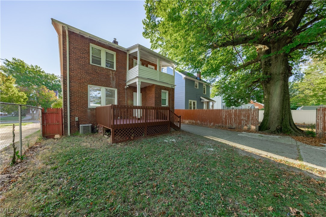 Cleveland Heights, Ohio 44121, United States, 3 Bedrooms Bedrooms, ,2 BathroomsBathrooms,Residential,Active,221275