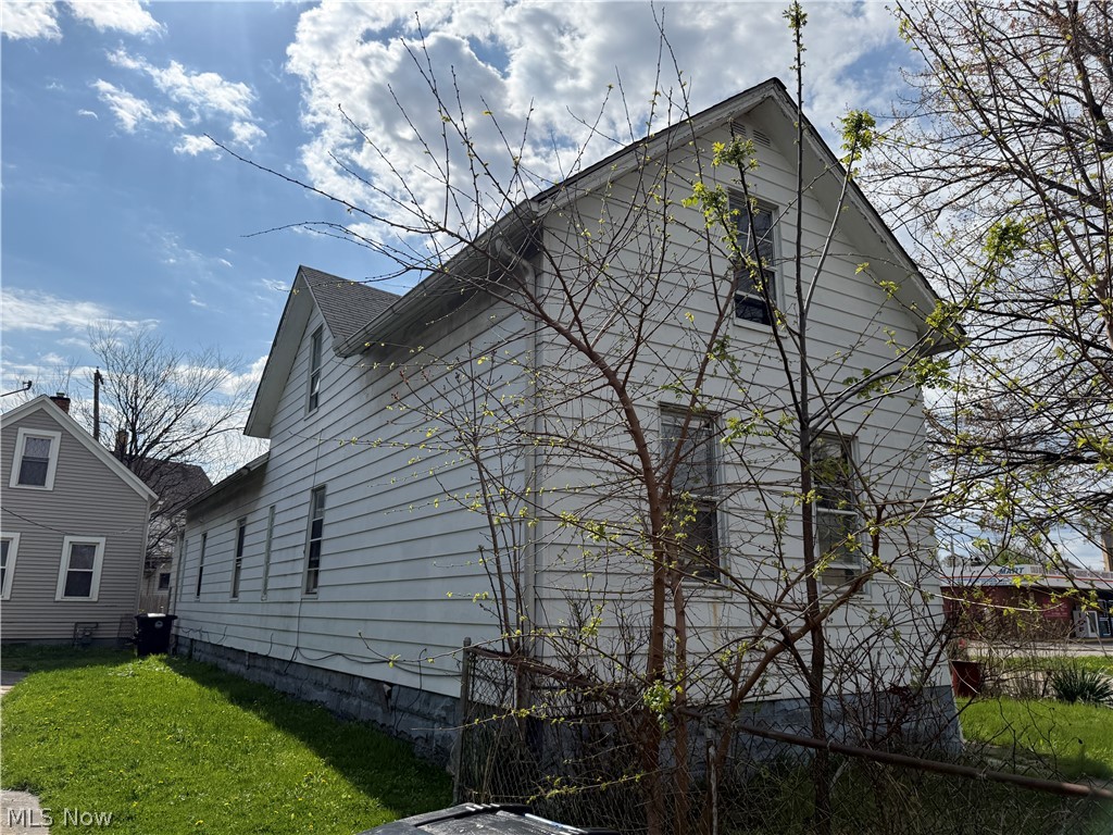 G E & G L Hartnell - Residential