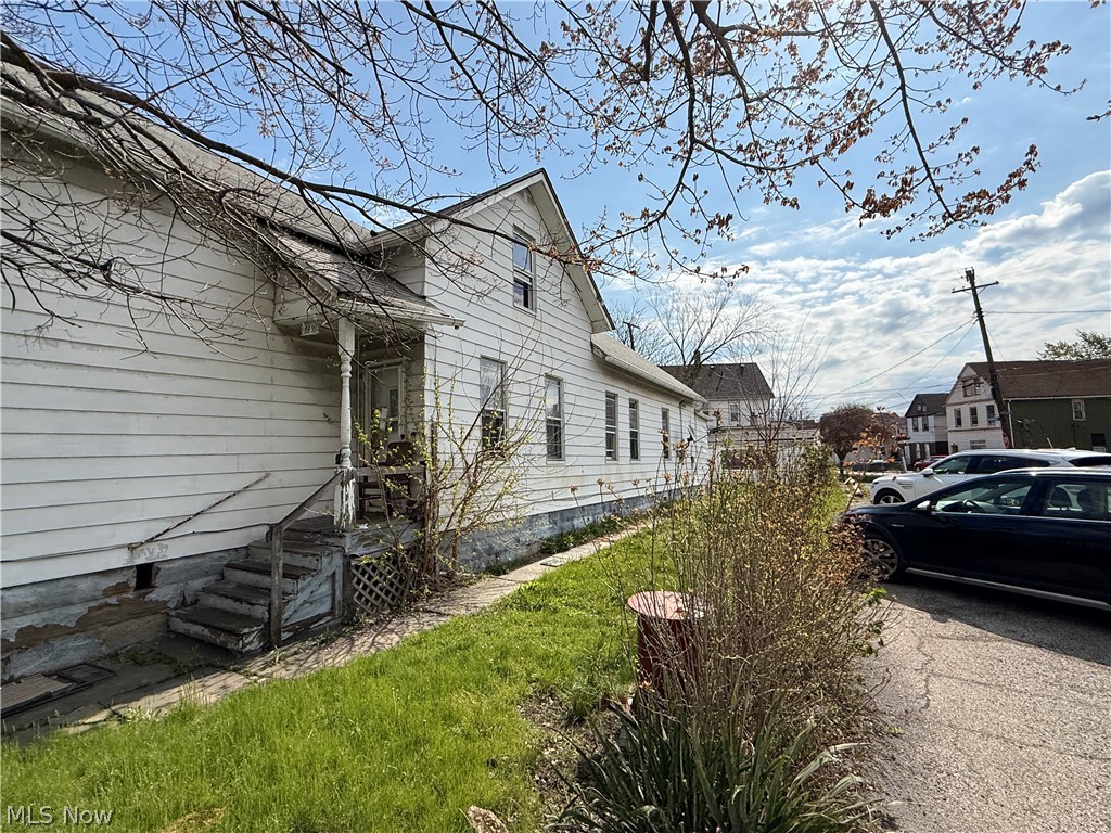 G E & G L Hartnell - Residential